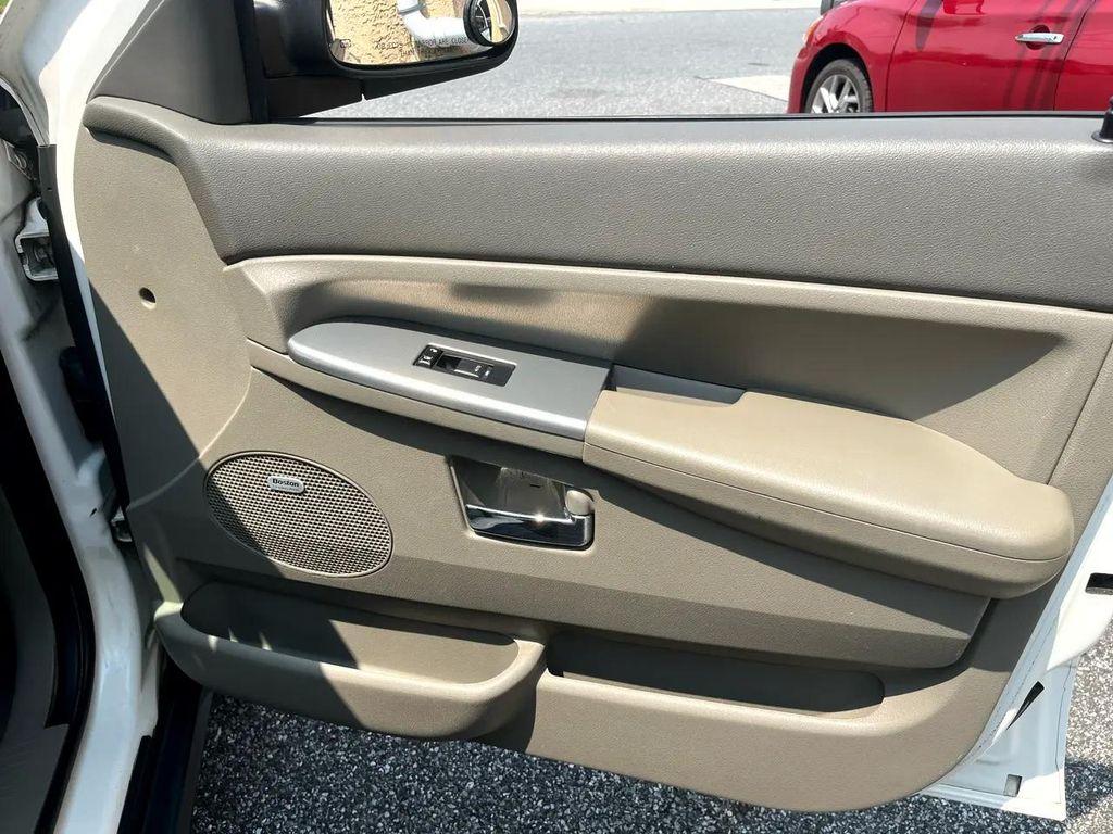 used 2009 Jeep Grand Cherokee car, priced at $7,450