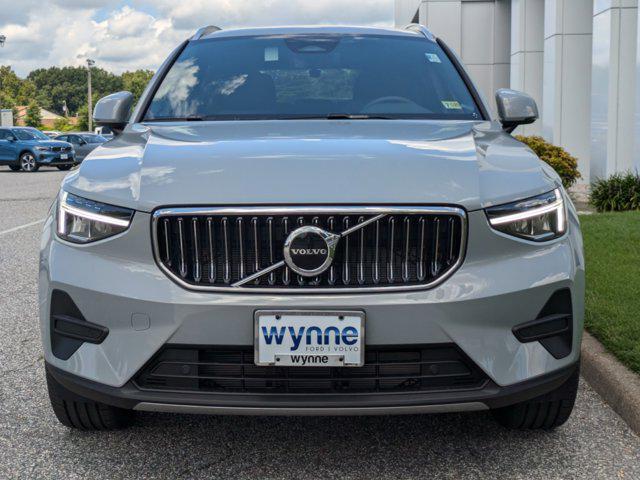 new 2025 Volvo XC40 car, priced at $43,560