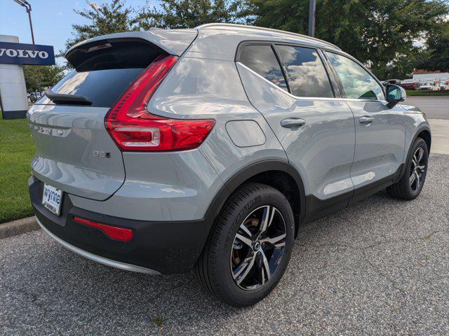 new 2025 Volvo XC40 car, priced at $43,560