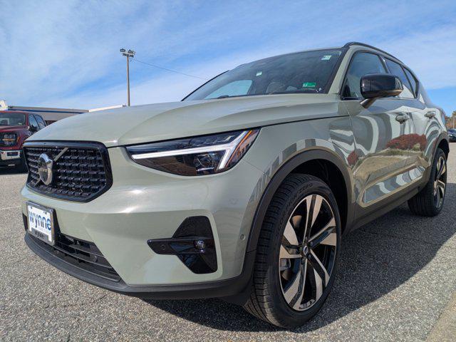 new 2025 Volvo XC40 car, priced at $49,170