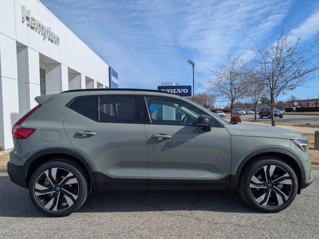 new 2025 Volvo XC40 car, priced at $49,170