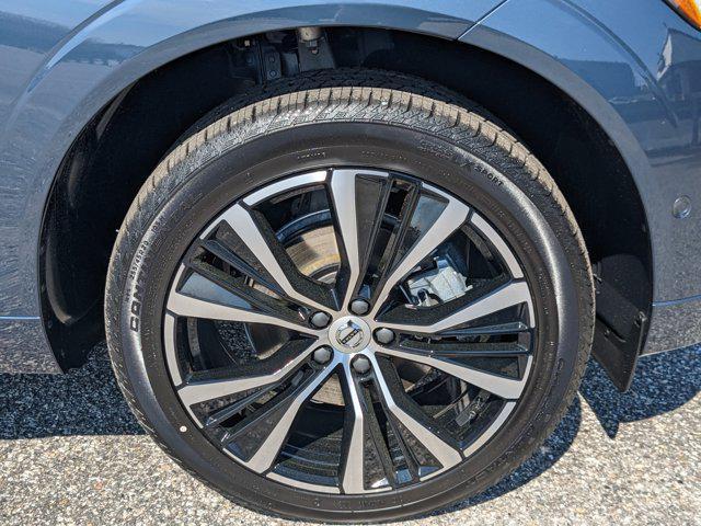 new 2025 Volvo XC60 car, priced at $56,160