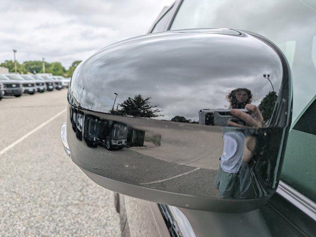 new 2025 Volvo XC60 Plug-In Hybrid car, priced at $67,035