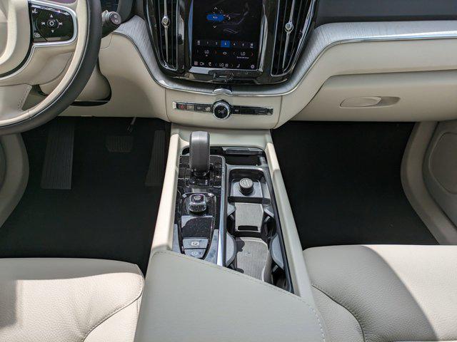 new 2025 Volvo XC60 Plug-In Hybrid car