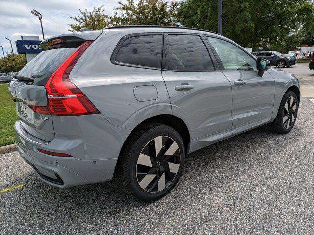 new 2025 Volvo XC60 Plug-In Hybrid car