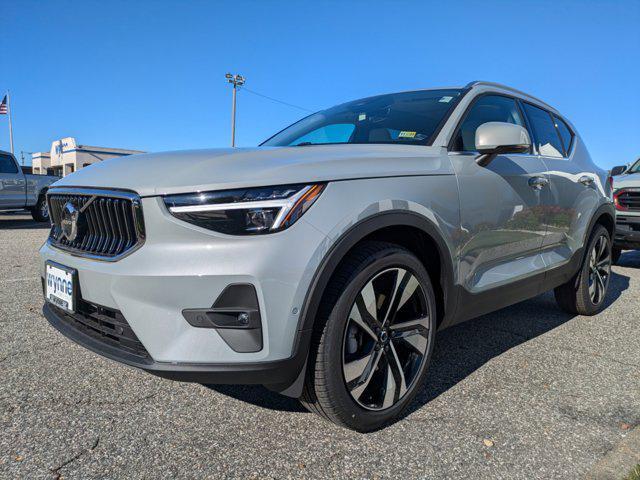 new 2025 Volvo XC40 car, priced at $49,790