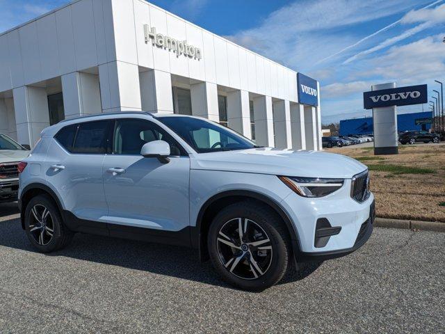 new 2024 Volvo XC40 car, priced at $42,850