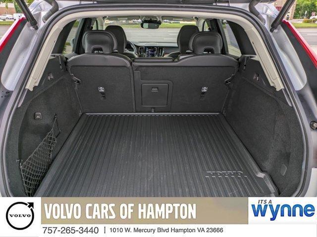used 2021 Volvo XC60 car, priced at $35,495