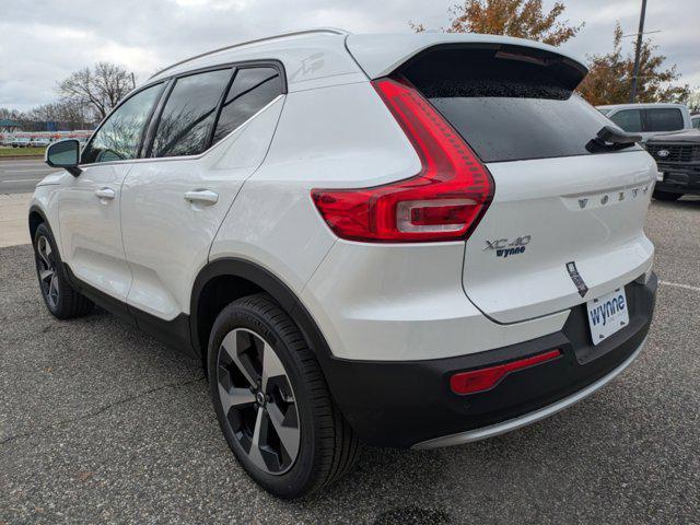 new 2025 Volvo XC40 car, priced at $46,015