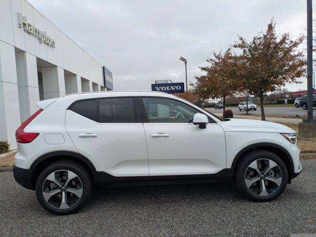 new 2025 Volvo XC40 car, priced at $46,015