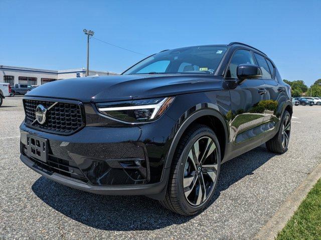 new 2024 Volvo XC40 car, priced at $50,000
