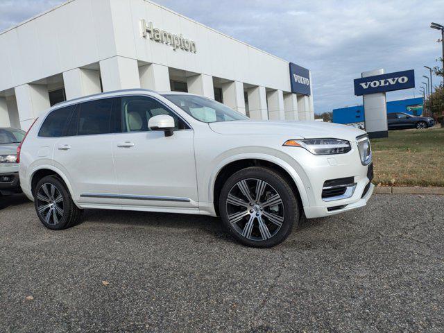 new 2025 Volvo XC90 Plug-In Hybrid car