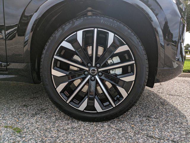 new 2026 Volvo XC90 Plug-In Hybrid car