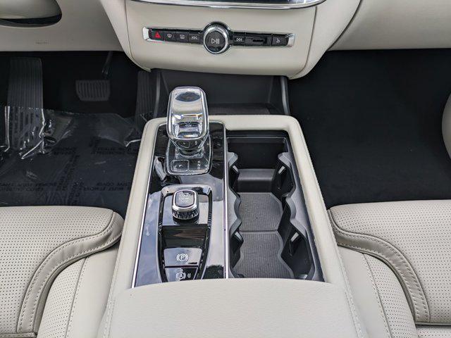 new 2026 Volvo XC90 Plug-In Hybrid car