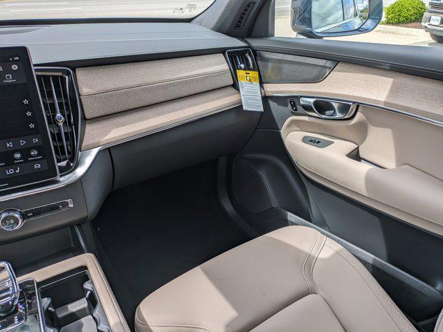 new 2025 Volvo XC90 car, priced at $69,155