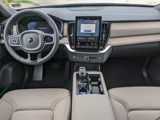 new 2025 Volvo XC90 car, priced at $69,155