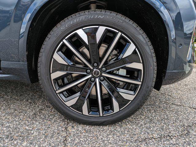 new 2025 Volvo XC90 car, priced at $69,155