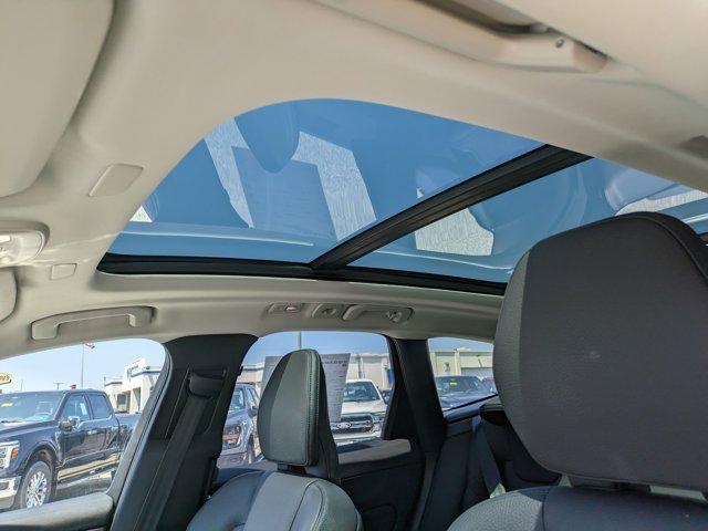 used 2025 Volvo XC60 car, priced at $47,995