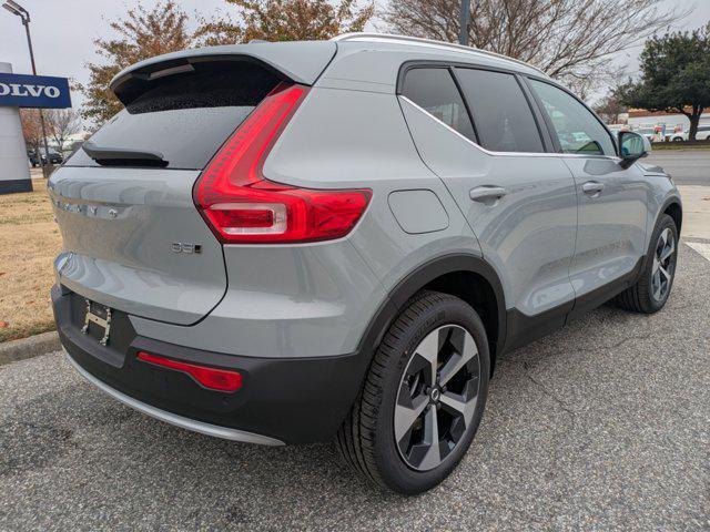 new 2025 Volvo XC40 car, priced at $46,015