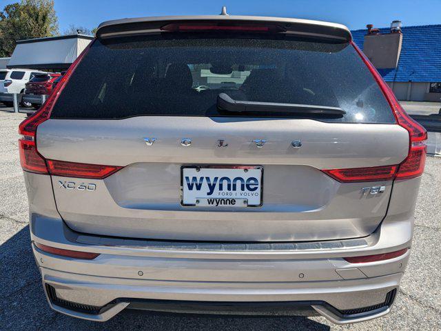 new 2025 Volvo XC60 Plug-In Hybrid car