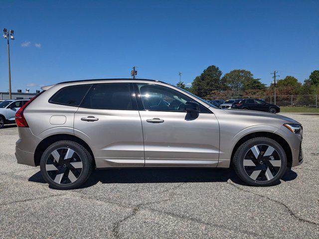 new 2025 Volvo XC60 Plug-In Hybrid car