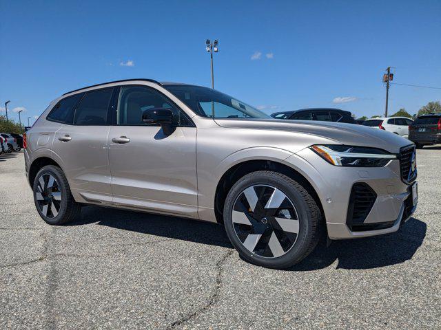 new 2025 Volvo XC60 Plug-In Hybrid car