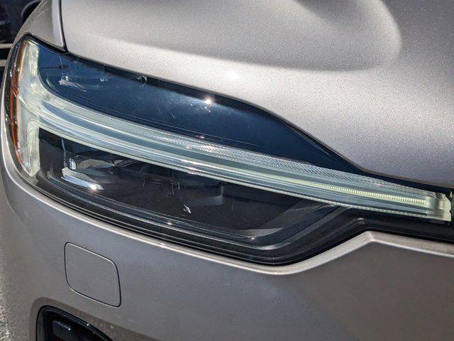 new 2025 Volvo XC60 Plug-In Hybrid car