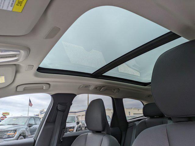 used 2023 Volvo XC60 car, priced at $42,995