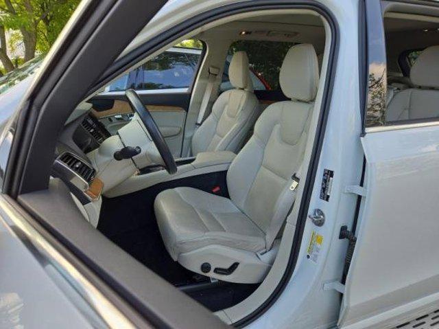 used 2022 Volvo XC90 car, priced at $42,995