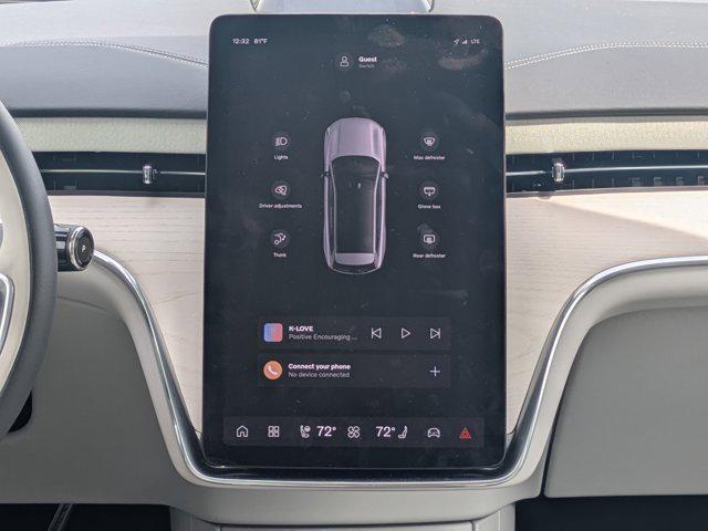 new 2025 Volvo EX90 car, priced at $85,640