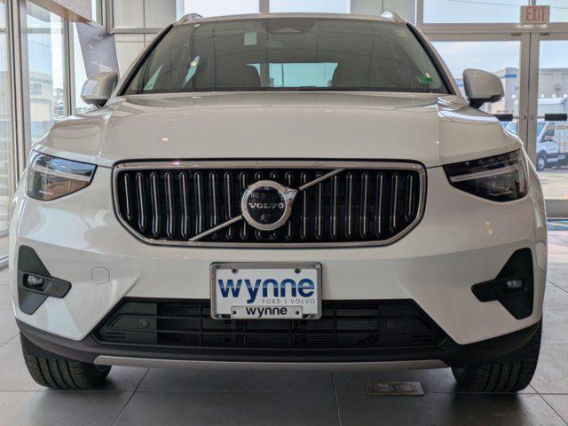 new 2025 Volvo XC40 car, priced at $47,145