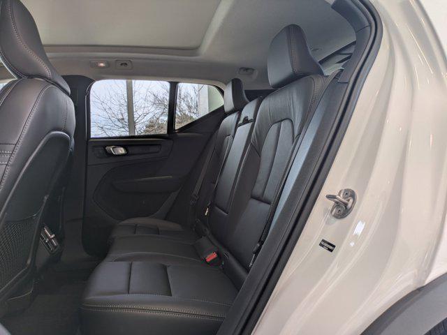 new 2025 Volvo XC40 car, priced at $47,145