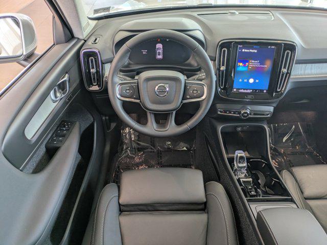 new 2025 Volvo XC40 car, priced at $47,145
