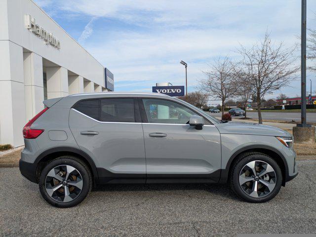 new 2025 Volvo XC40 car, priced at $46,015