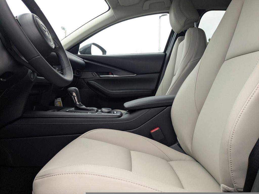 new 2026 Mazda CX-30 car