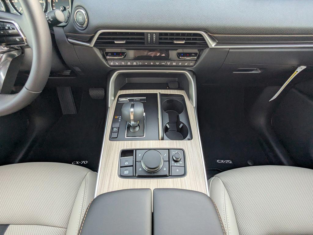 new 2026 Mazda CX-70 car