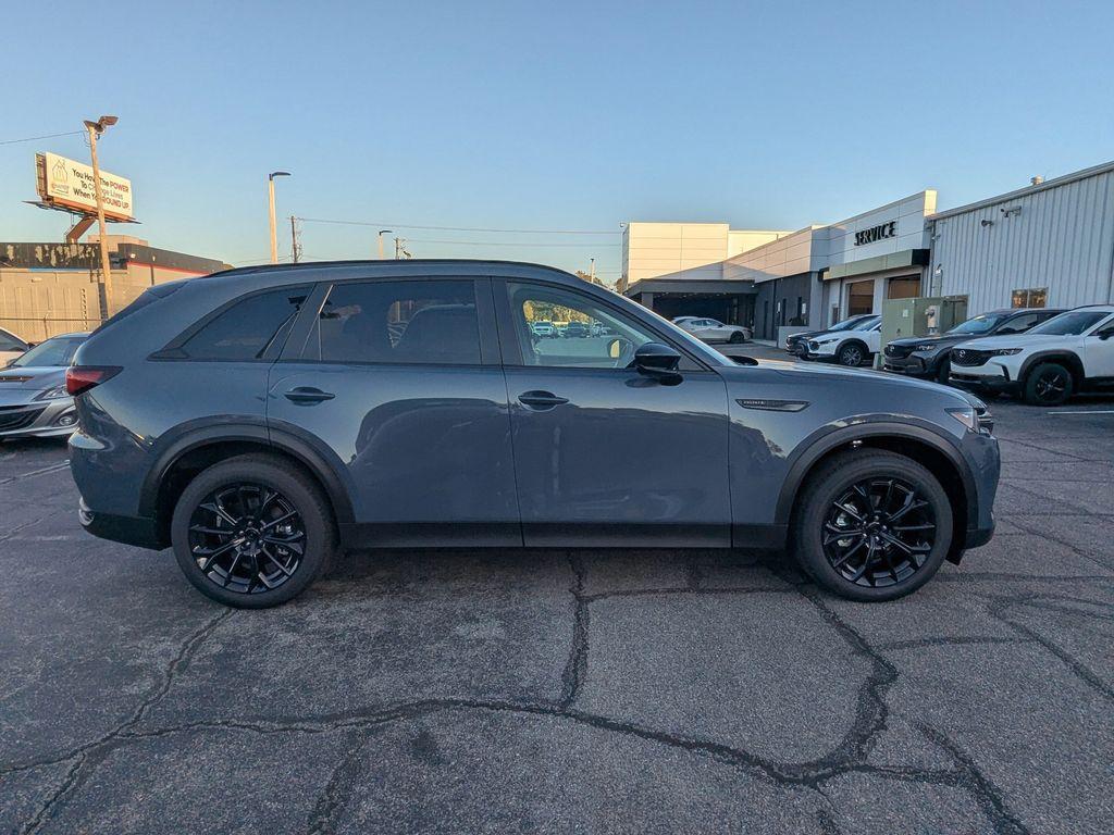 new 2026 Mazda CX-70 car