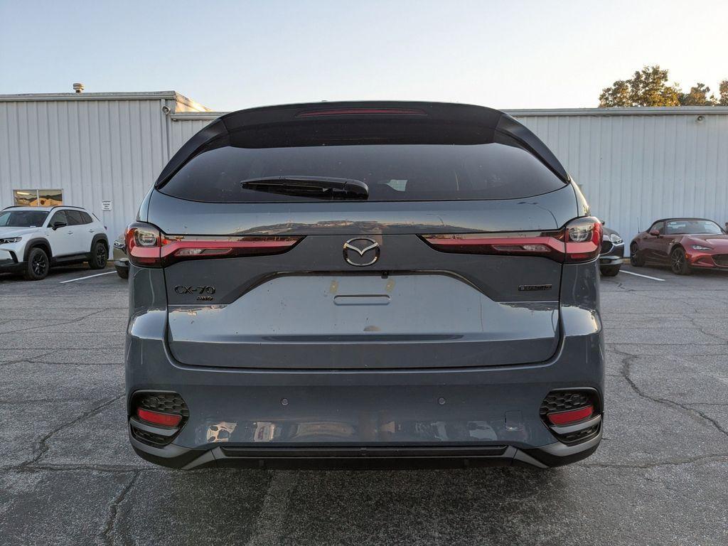 new 2026 Mazda CX-70 car