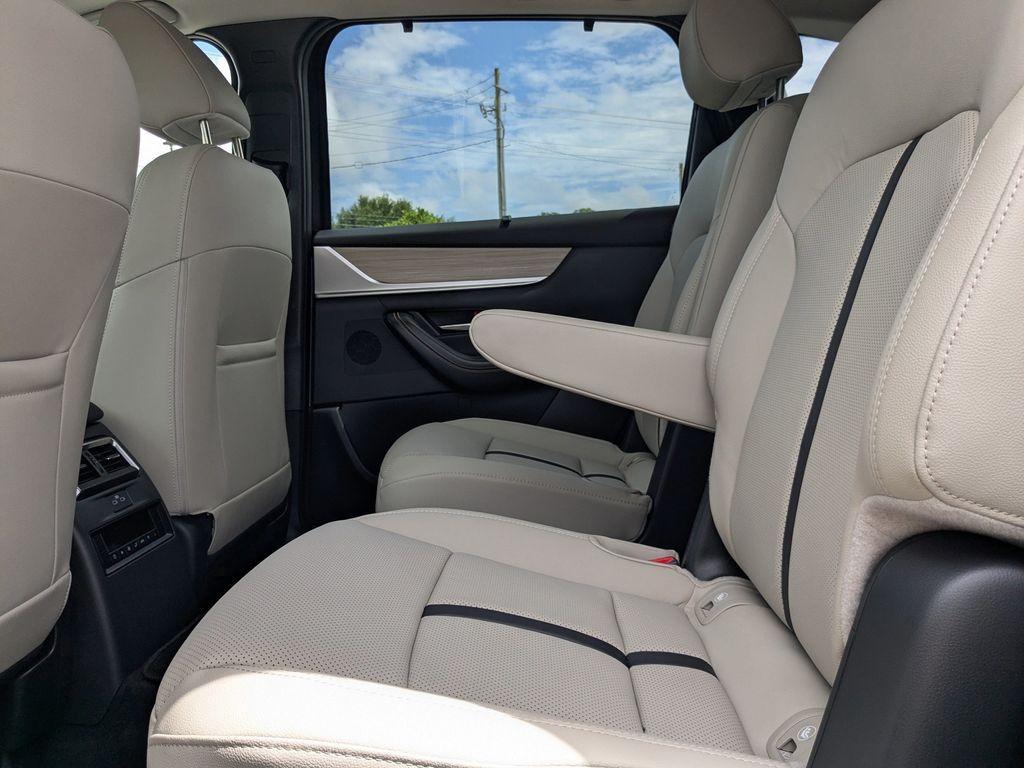 new 2025 Mazda CX-90 car, priced at $48,123