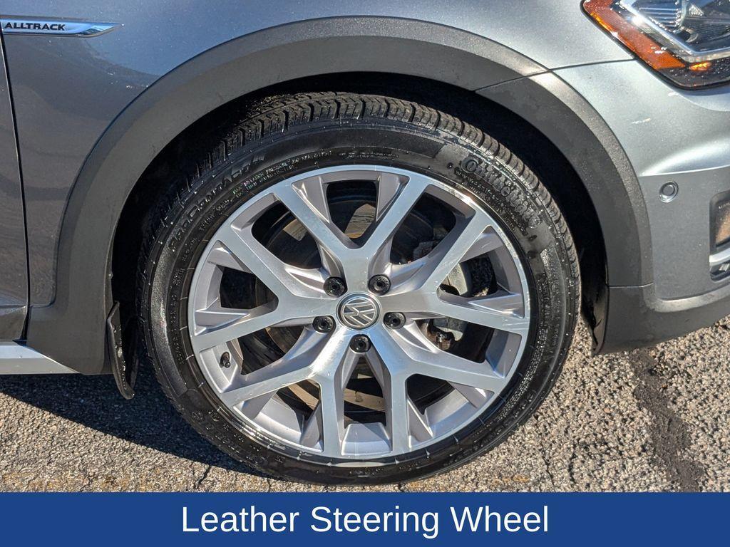 used 2018 Volkswagen Golf Alltrack car, priced at $25,000