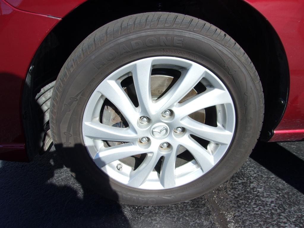 used 2012 Mazda Mazda5 car, priced at $4,995