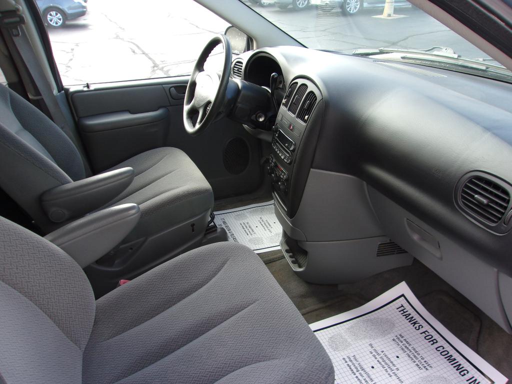 used 2006 Dodge Grand Caravan car, priced at $4,395