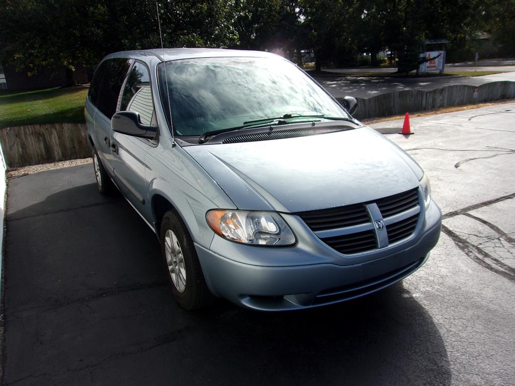 used 2006 Dodge Grand Caravan car, priced at $4,395