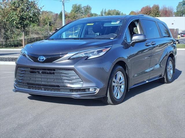 used 2023 Toyota Sienna car, priced at $54,950