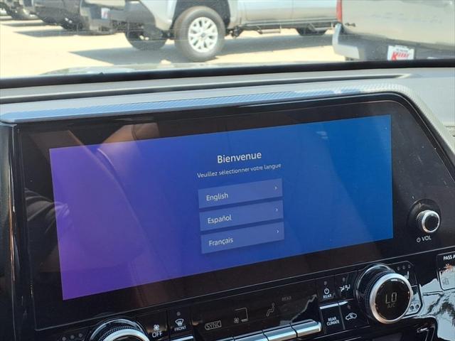 new 2025 Toyota Highlander car, priced at $55,437