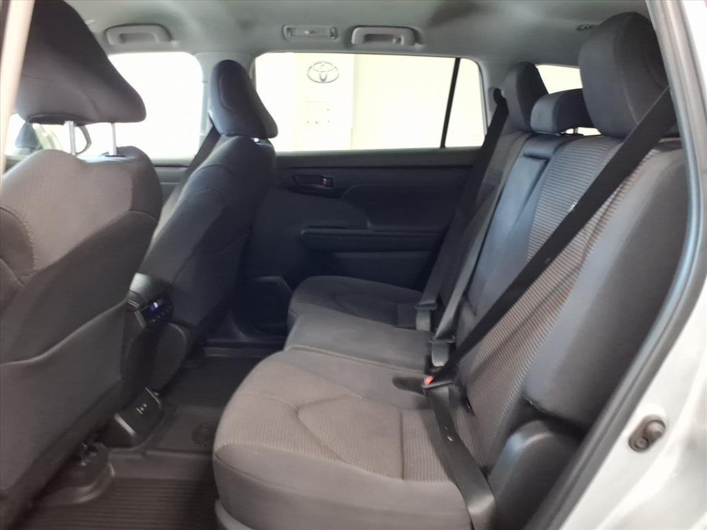 used 2024 Toyota Highlander car, priced at $39,950
