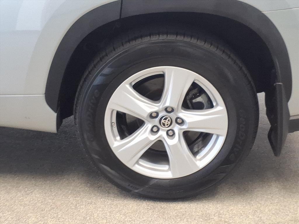 used 2024 Toyota Highlander car, priced at $36,940