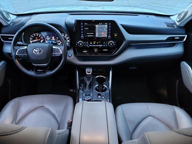 used 2021 Toyota Highlander car, priced at $35,550