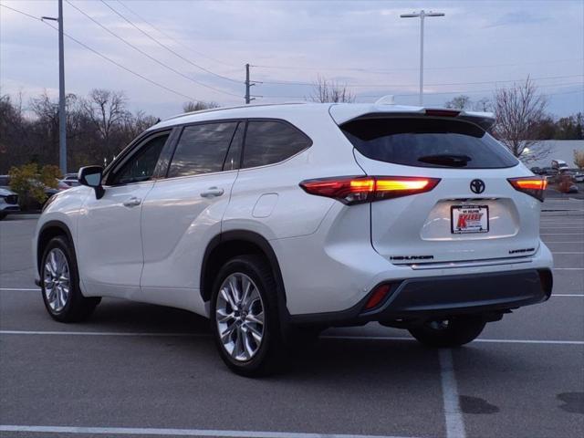 used 2021 Toyota Highlander car, priced at $35,550