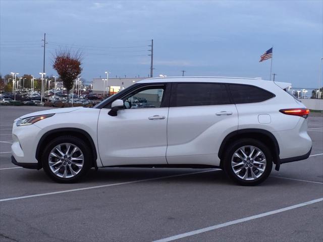 used 2021 Toyota Highlander car, priced at $35,550